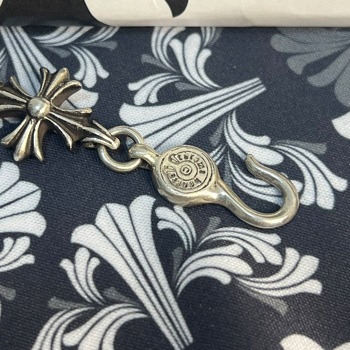 Cross flower bracelet
