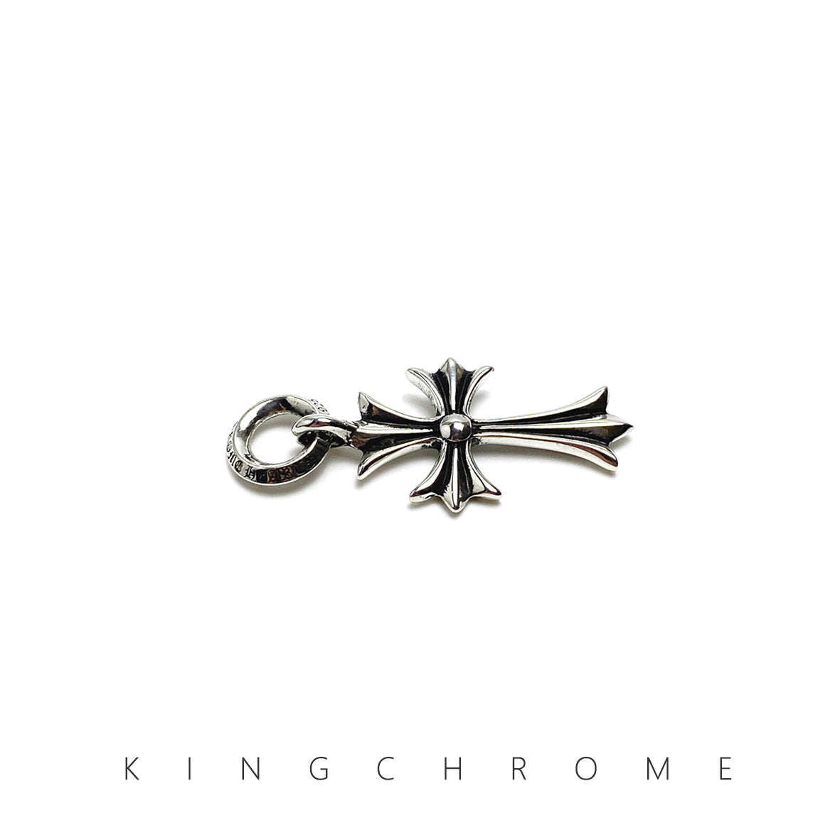 Single-Loop Cross Pendant