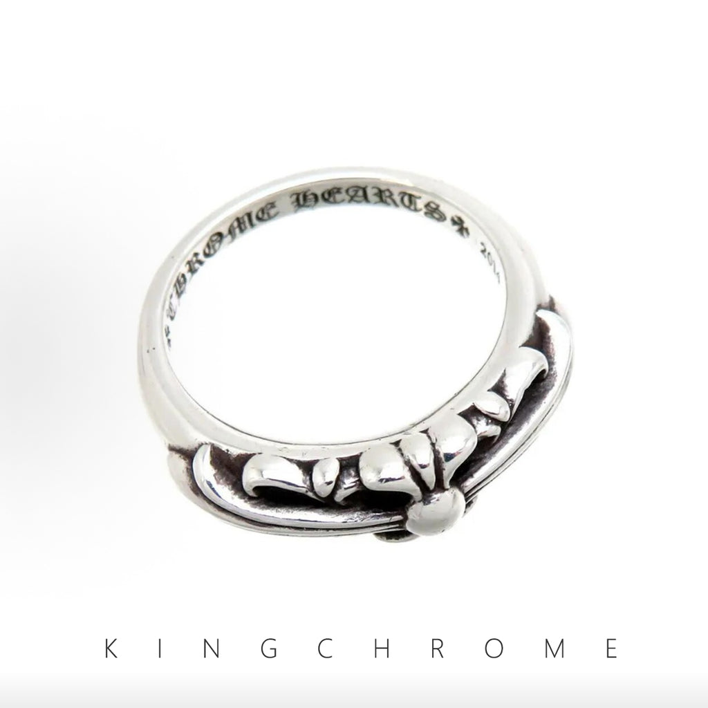 Narrow cross-shaped ring