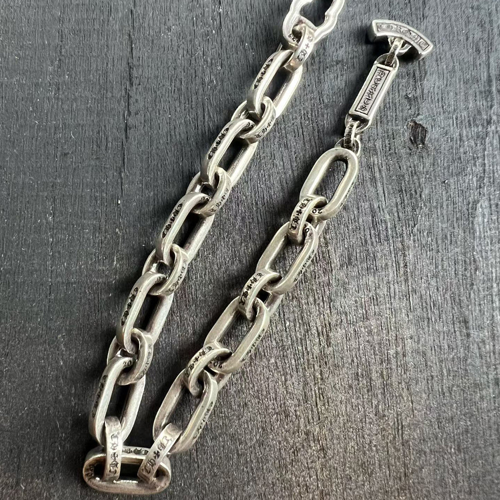 PAPERCHAIN letter bracelet