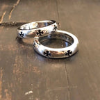 Aperture Concave Cross-Flower Ring