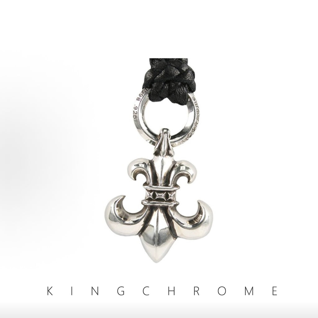 Small Gothic Fleur-de-Lis Pendant